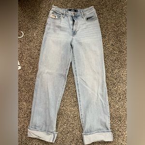 hollister jeans